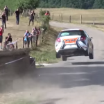 Crash de Patrick Gengler sur une bosse