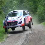 Saut d'une Hyundai en Finlande 2015