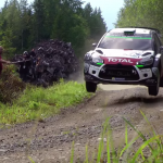 DS3 WRC sur une bosse au rallye de Finlande 2015