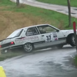 Passage limite d'une Peugeot 309