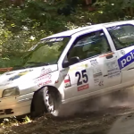 Renault Clio en difficulté
