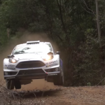 Ford Fiesta WRC les 4 roues en l'air