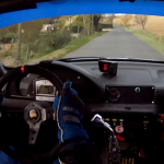 A l'intérieur de la BMW 318 TI Compact