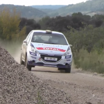 La Peugeot 208 R2 sur une bosse