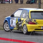 Peugeot 106 en pleine glisse