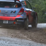 Hyundai I20 WRC dans une corde sale