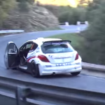 La Peugeot 207 S2000 avec la portière ouverte