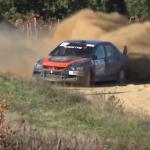 Mitsubishi Lancer en glisse
