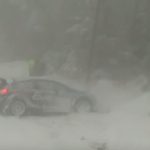 La Ford Fiesta R5 dans un mur de neige