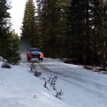 La Hyundai I20 WRC les 4 roues en l'air