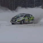 Peugeot 208 R2 en glisse sur la neige