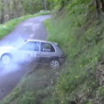 La Citroën Saxo à deux doigts du crash