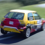 Une Citroën Saxo à l'attaque