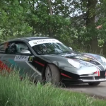 Une Porsche en glisse