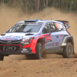 Hyundai I20 WRC en dérive sur la terre