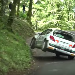 Une Peugeot 207 S2000 sur 2 roues