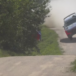 Une Hyundai I WRC de travers