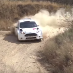 Une Ford Fiesta R5 en glisse