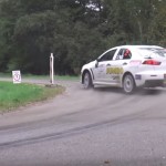 Une MItsubishi Lancer à l'attaque