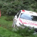 Une Peugeot 208 R2 pendant un crash