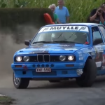 Une Bmw m3 en pleine glisse