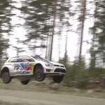 La première version de la Polo R WRC en l'air