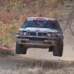Lancia Delta Integrale les 4 roues en l'air