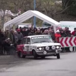 Une Fiat en glisse